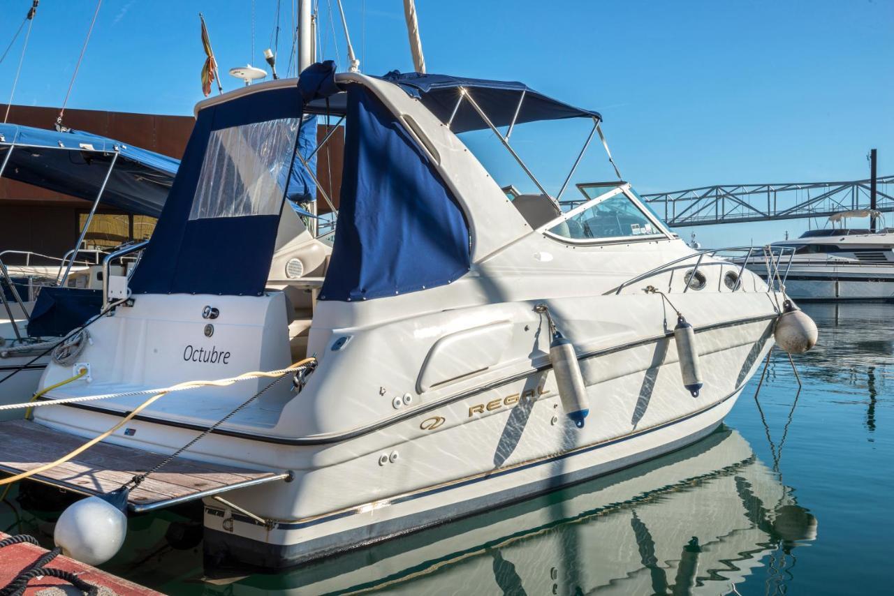Boat Hotel Barcelona Sant Adria de Besos Buitenkant foto